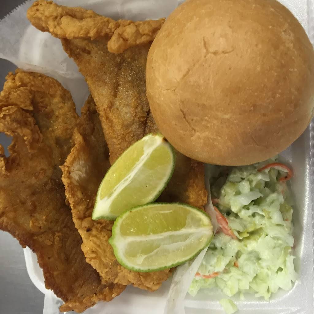 Famous Buffalo Wings & Things | restaurant | 8208 E Colfax Ave, Denver, CO 80220, USA | 3033550098 OR +1 303-355-0098