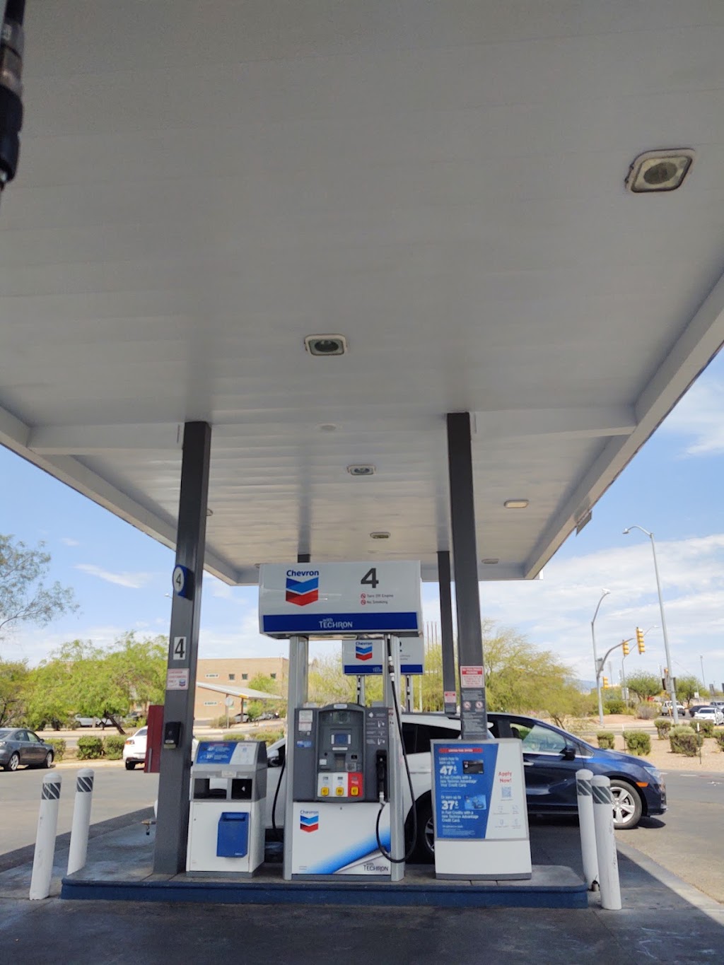 Chevron / Twisted Indian | restaurant | 1999 E Ajo Way Suite #1, Tucson, AZ 85713, USA | 5206649901 OR +1 520-664-9901