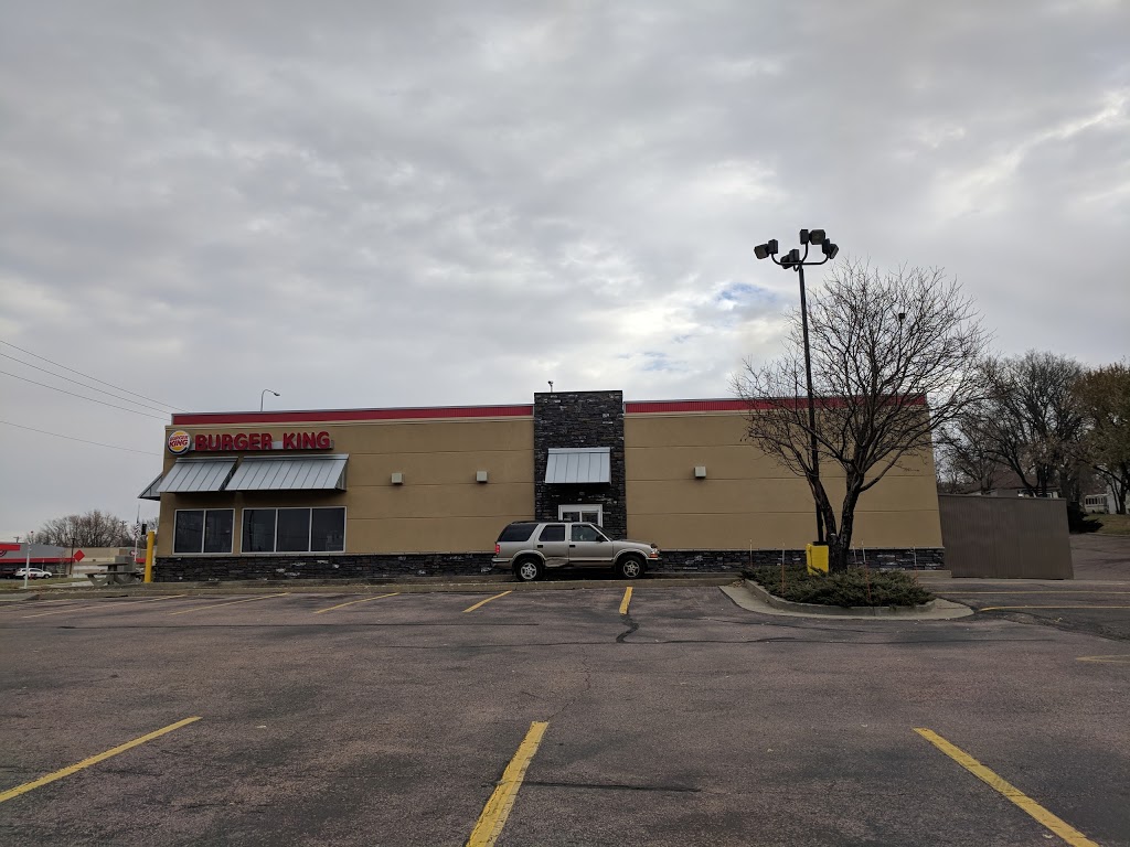 Burger King | restaurant | 401 W Russell St, Sioux Falls, SD 57104, USA | 6053346464 OR +1 605-334-6464