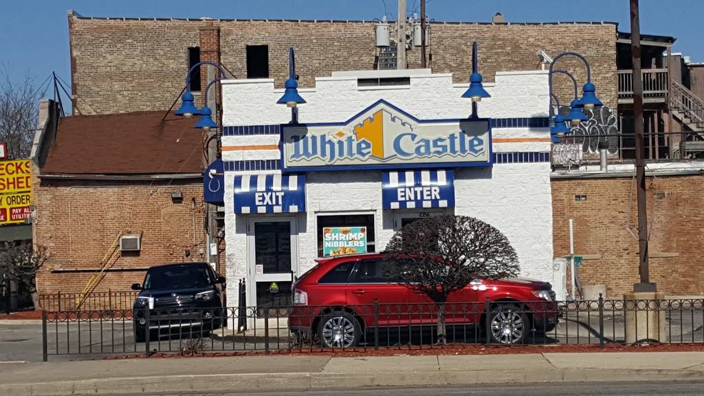 White Castle | restaurant | 2356 Roosevelt Rd, Chicago, IL 60608, USA | 3122269472 OR +1 312-226-9472