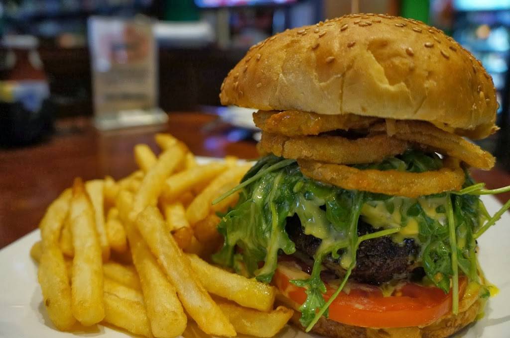 Upper Deck Ale and Sports Grille | restaurant | 906 E Hallandale Beach Blvd, Hallandale Beach, FL 33009, USA | 9544548878 OR +1 954-454-8878