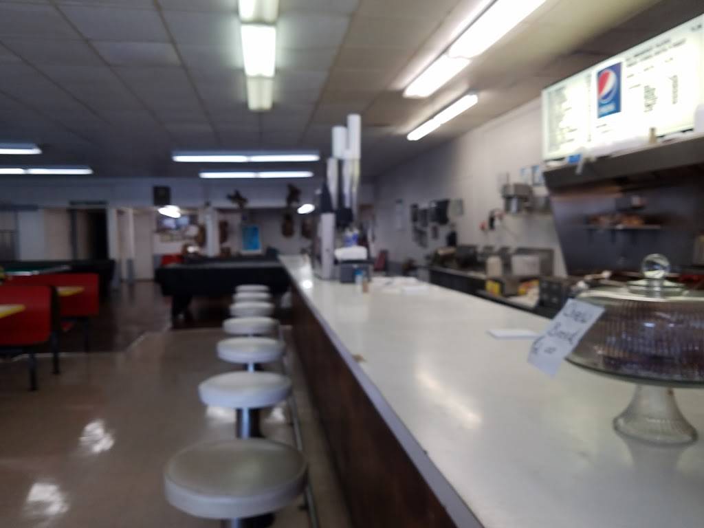 Andys Grill and Recreation | restaurant | 4264 Lee St, Ayden, NC 28513, USA | 2527462228 OR +1 252-746-2228