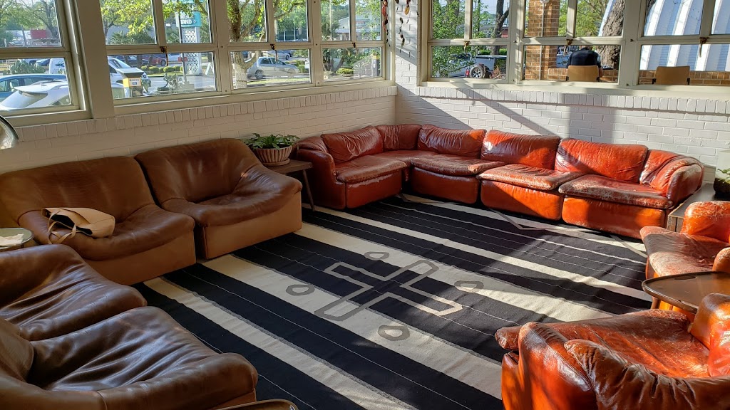 Hot L Coffee | cafe | 400 Josephine St, Austin, TX 78704, USA | 5126825300 OR +1 512-682-5300