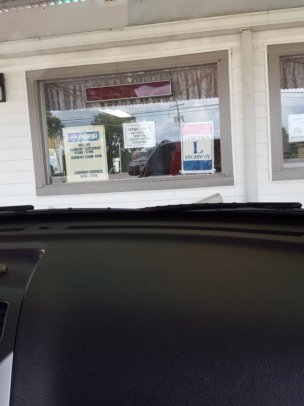 Millers Drive In | restaurant | 1849 E Mansfield St, Bucyrus, OH 44820, USA | 4195628554 OR +1 419-562-8554