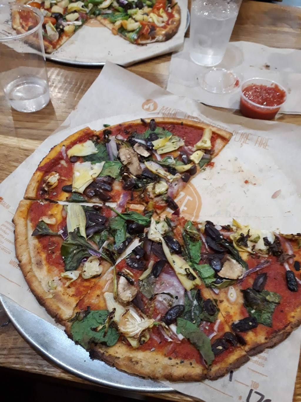 Blaze Pizza | meal takeaway | 32240 Temecula Pkwy, Temecula, CA 92592, USA | 9517893202 OR +1 951-789-3202