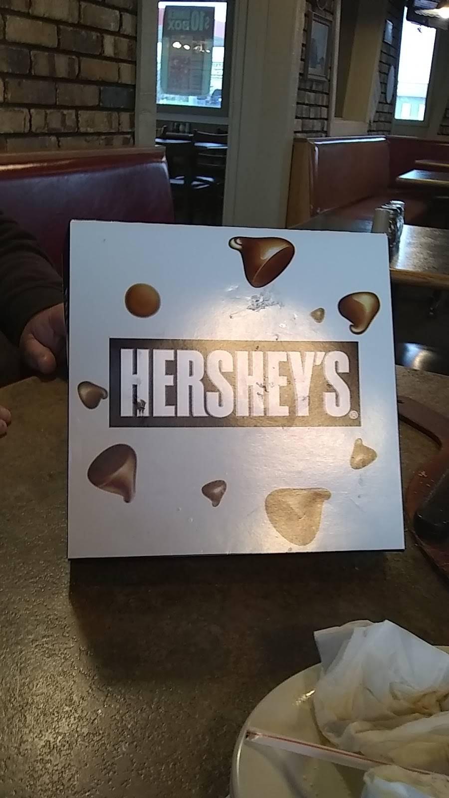 Pizza Hut | meal takeaway | 1000 W Clay St, Versailles, MO 65084, USA | 5733785995 OR +1 573-378-5995