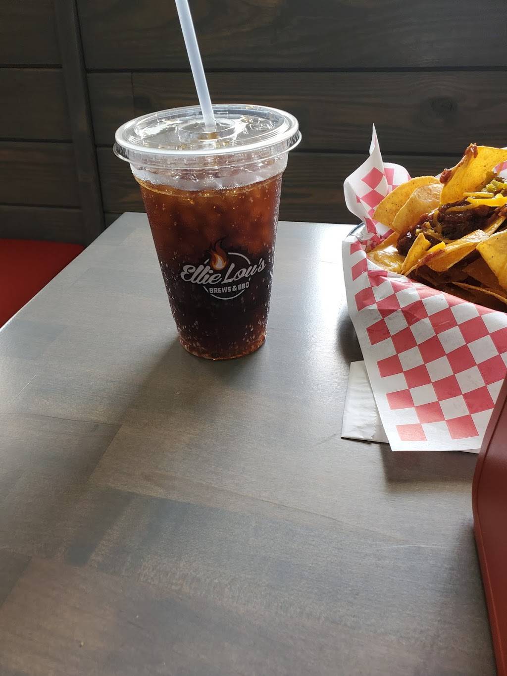 Ellie Lous Brews & BBQ | restaurant | 1391 Citrus Tower Blvd, Clermont, FL 34711, USA | 3527086095 OR +1 352-708-6095