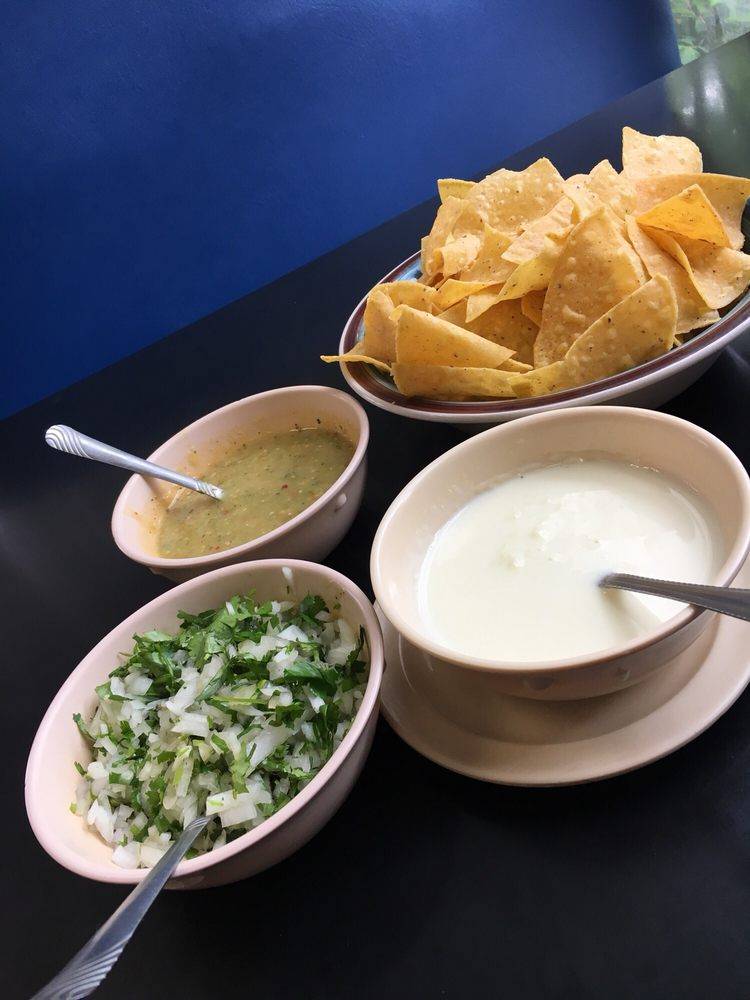 Get Them While Theyre Hot Tamales | restaurant | 8400 W Howard Ave, Greenfield, WI 53228, USA | 4148829408 OR +1 414-882-9408