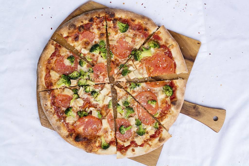 Pier Pizza Co | restaurant | 328 Main St, Wakefield, RI 02879, USA | 4017888181 OR +1 401-788-8181