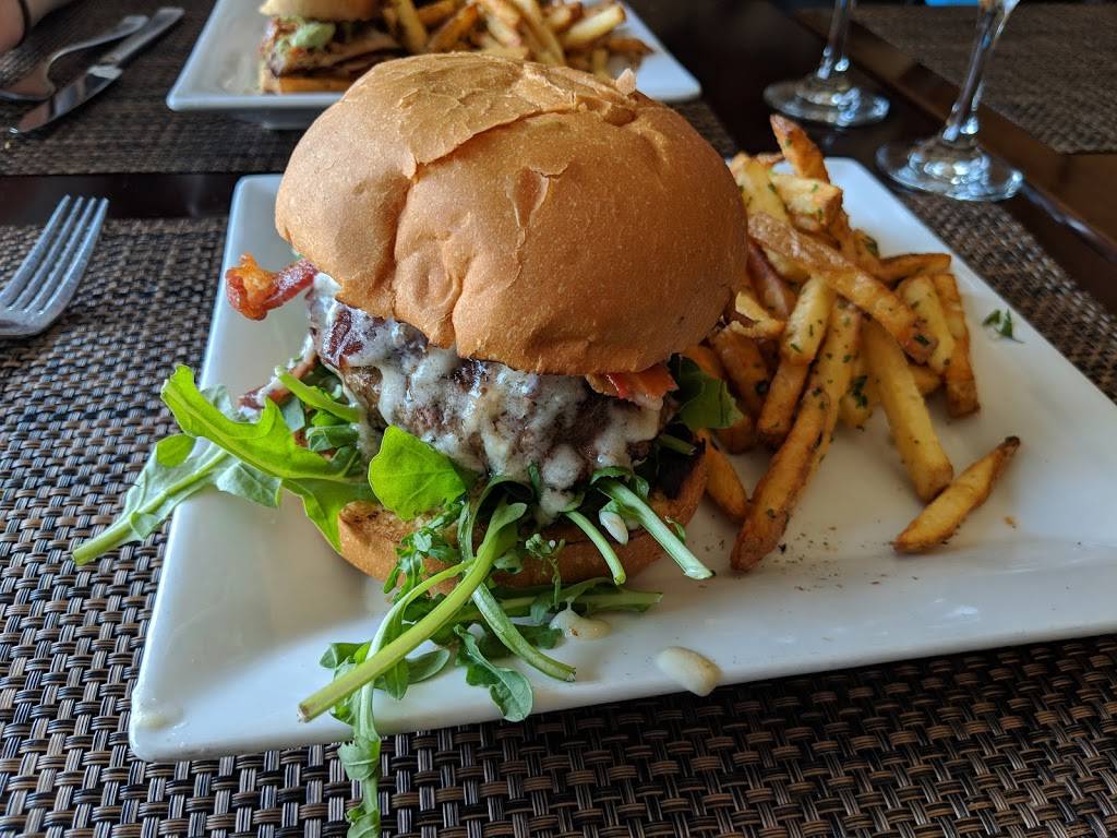 Green Street Tavern | restaurant | 69 W Green St, Pasadena, CA 91105, USA | 6262299961 OR +1 626-229-9961