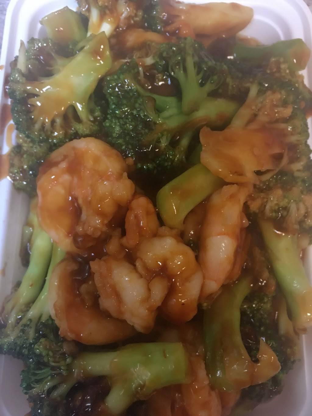 Lets Wok | restaurant | 6258 N Broad St, Philadelphia, PA 19141, USA | 2155499388 OR +1 215-549-9388