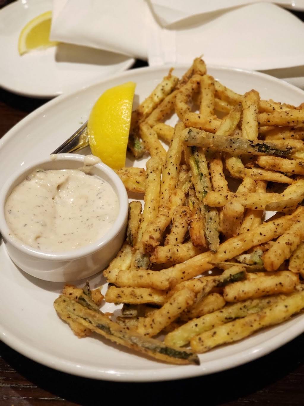 Carrabbas Italian Grill | restaurant | 420 Peachtree Pkwy, Cumming, GA 30041, USA | 7702929104 OR +1 770-292-9104