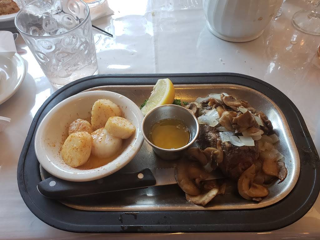 Lake Aire Supper Club | restaurant | County Hwy Y, Clintonville, WI 54929, USA | 7158232355 OR +1 715-823-2355