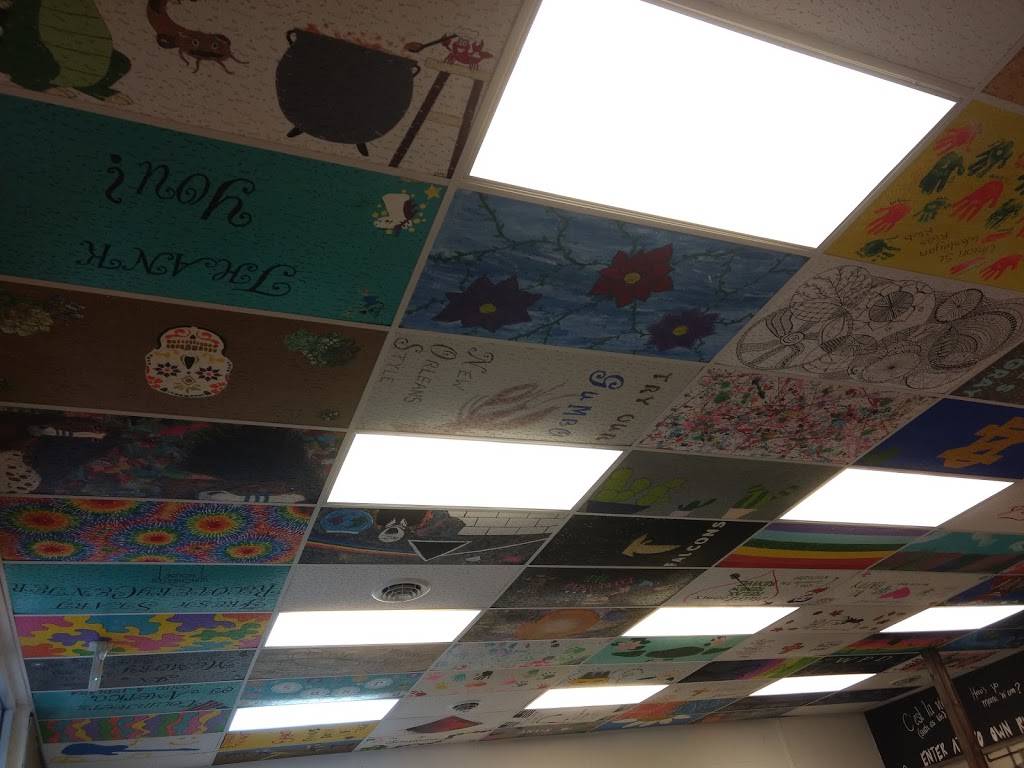 Tophers Place | restaurant | 630 E Washington St, Winchester, IN 47394, USA | 7655463203 OR +1 765-546-3203