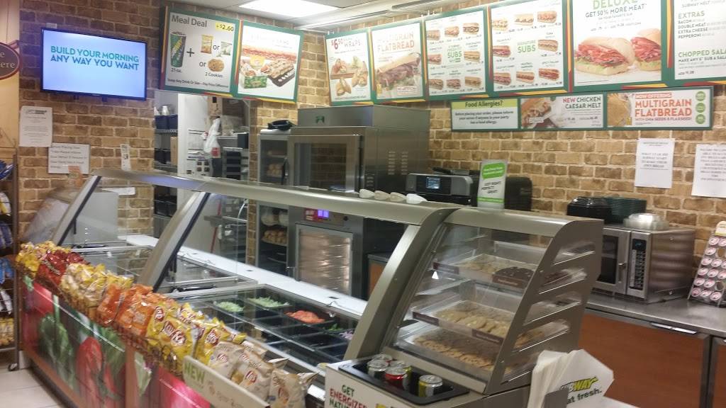 Subway Restaurants | restaurant | 268 Washington St, Wellesley, MA 02481, USA | 7812371000 OR +1 781-237-1000
