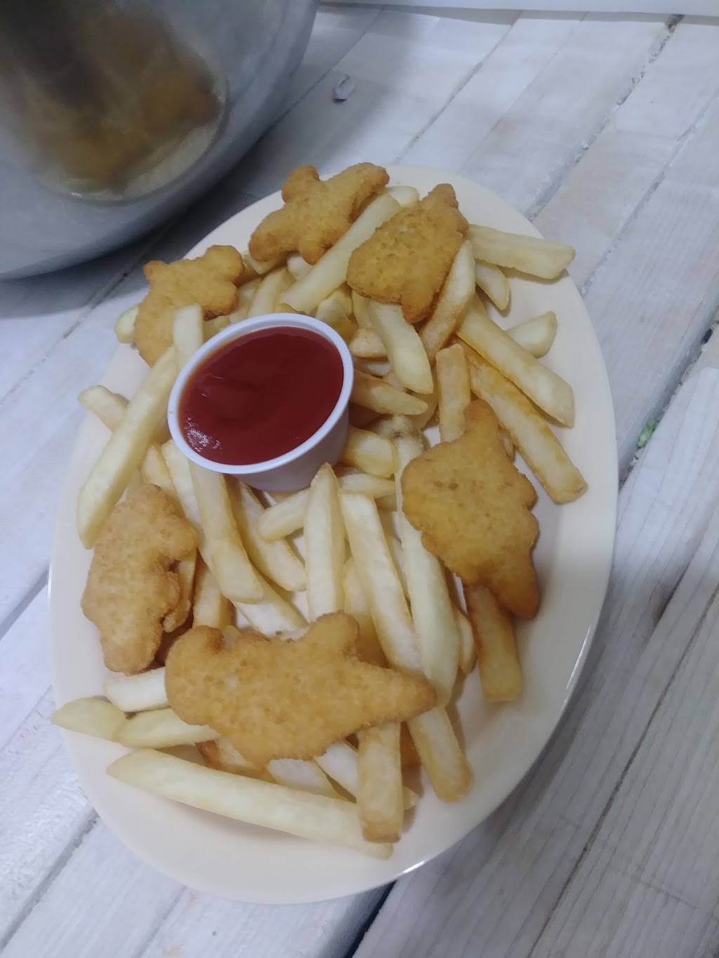 Antojitos Romelia | restaurant | 2105 Edison Hwy, Bakersfield, CA 93305, USA | 6613236666 OR +1 661-323-6666