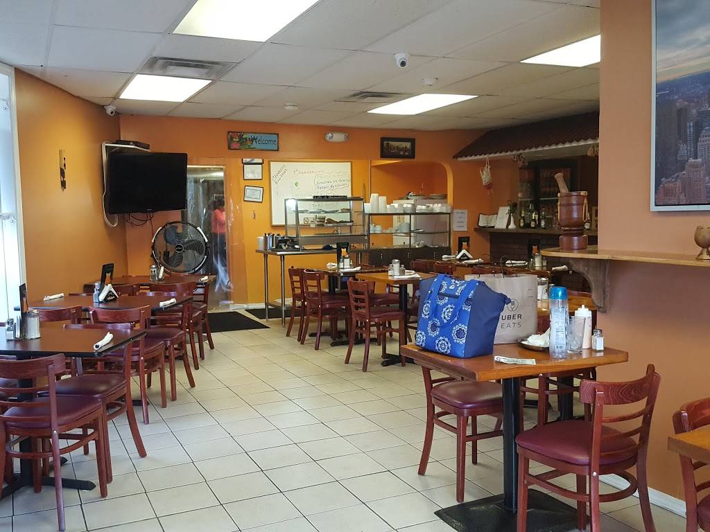 La Esquina Del Mofongo | restaurant | 236 Kimberly Ave, New Haven, CT 06519, USA | 2037727894 OR +1 203-772-7894