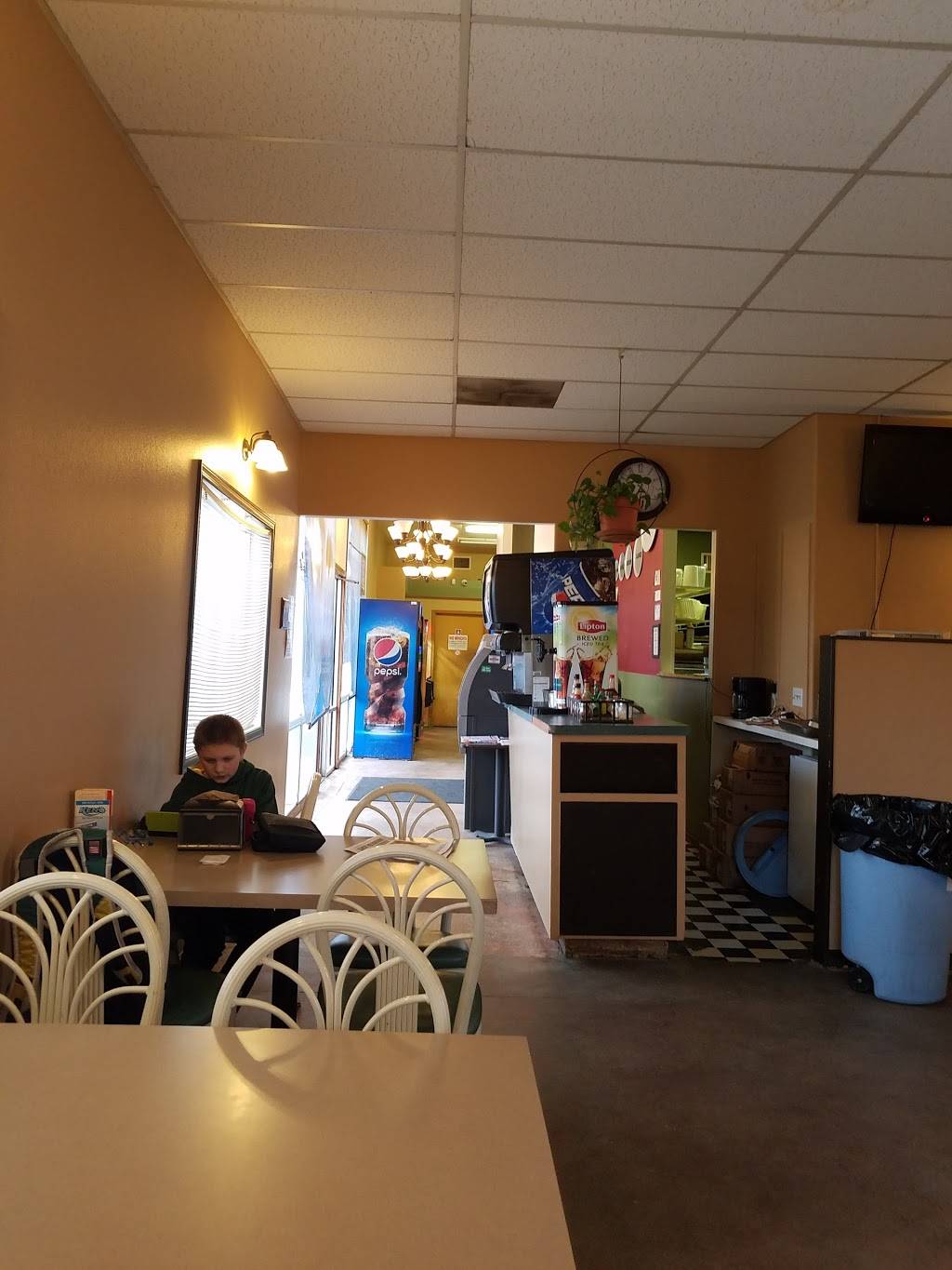 Pizza Peddler | restaurant | 325 Main St, Aumsville, OR 97325, USA | 5037491004 OR +1 503-749-1004