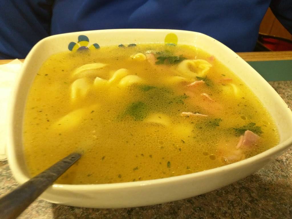 Capri Pizza | meal delivery | 18 Cabot St, Holyoke, MA 01040, USA | 4135323460 OR +1 413-532-3460