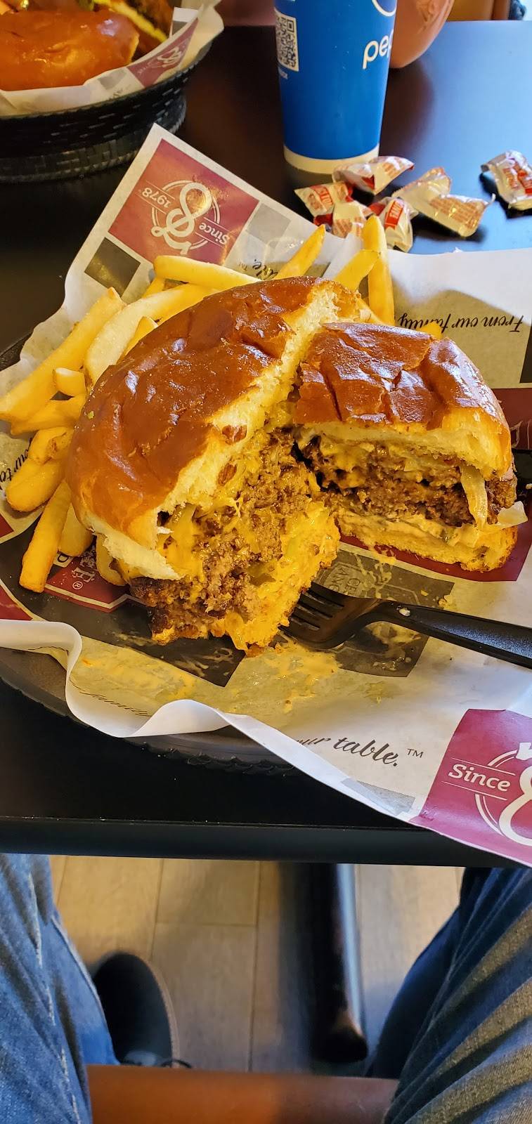 Joy Love Burgers | restaurant | 6630 FM 1463 a100, Katy, TX 77494, USA | 2813468207 OR +1 281-346-8207