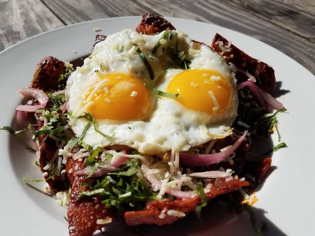 MAXs Wine Dive | restaurant | 214 Fairview St Ste 2, Houston, TX 77006, USA | 7135289200 OR +1 713-528-9200