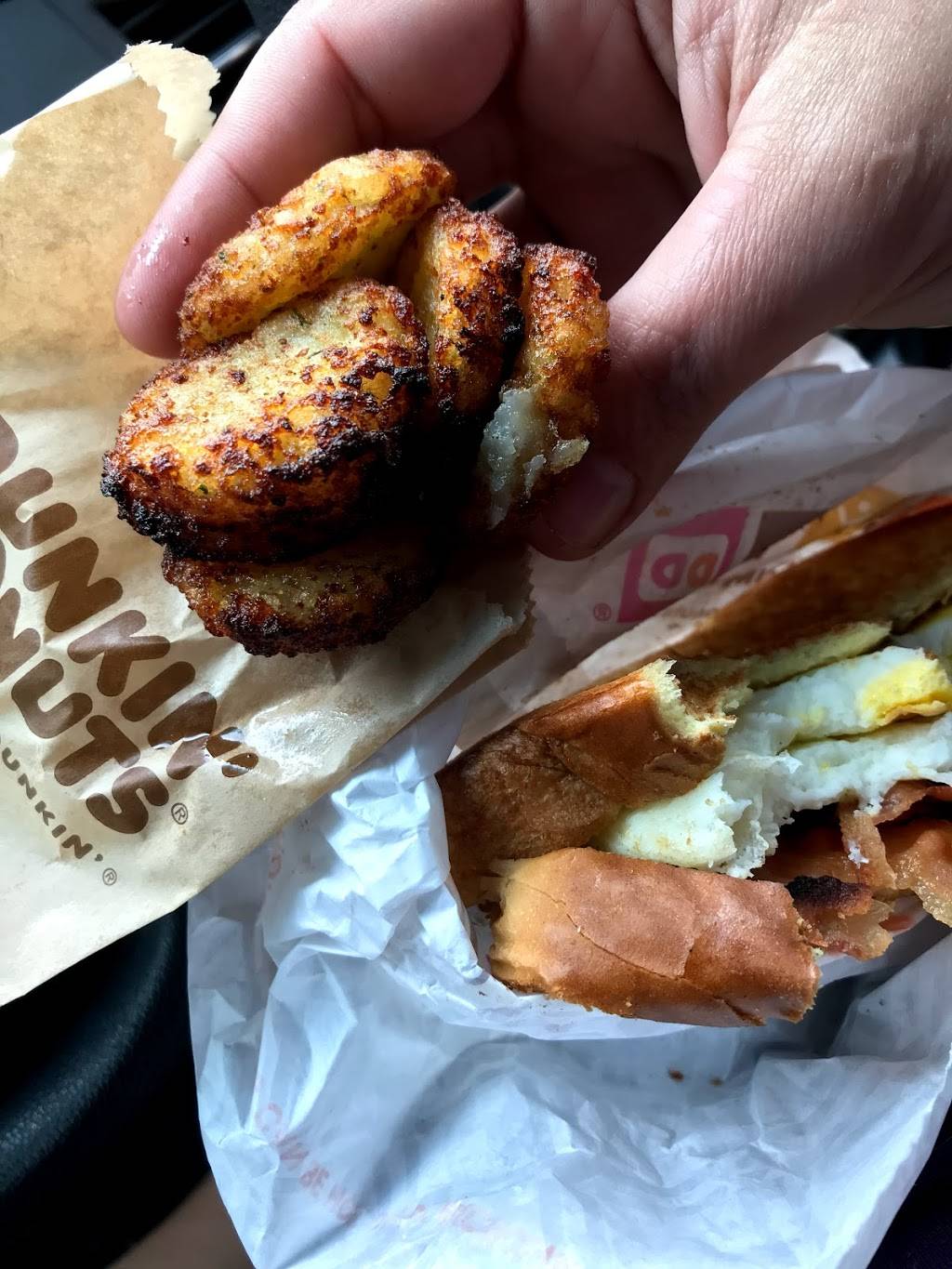 Dunkin | bakery | 13458 Landstar Blvd Suite 106, Orlando, FL 32824, USA | 4072334054 OR +1 407-233-4054