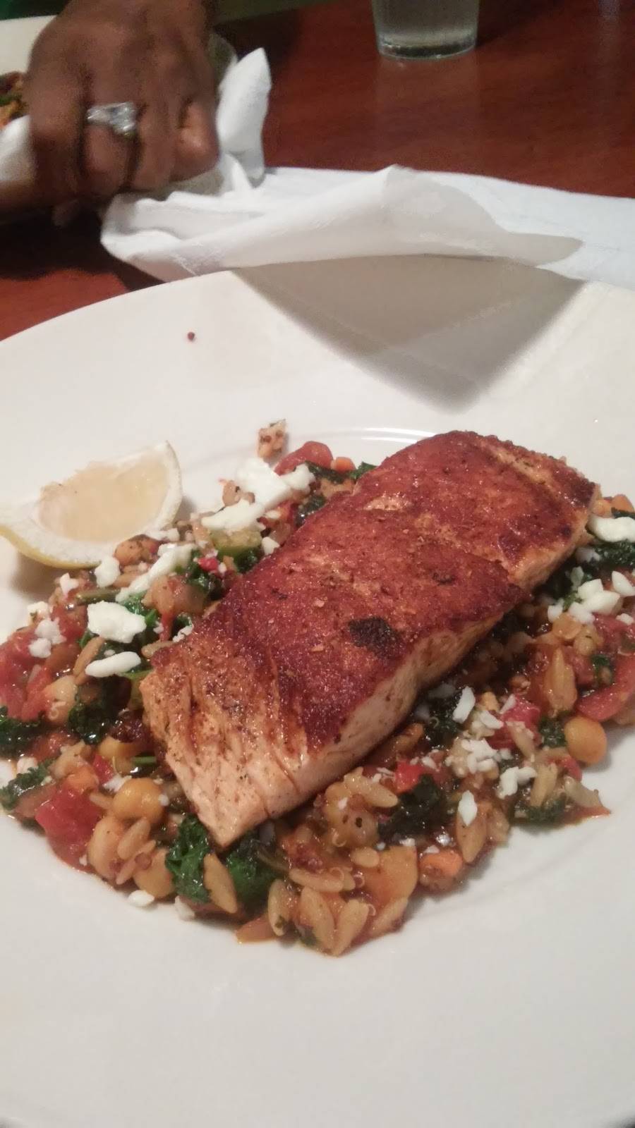 OCharley’s Restaurant & Bar | restaurant | 4404 Dixie Hwy, Shively, KY 40216, USA | 5024479203 OR +1 502-447-9203