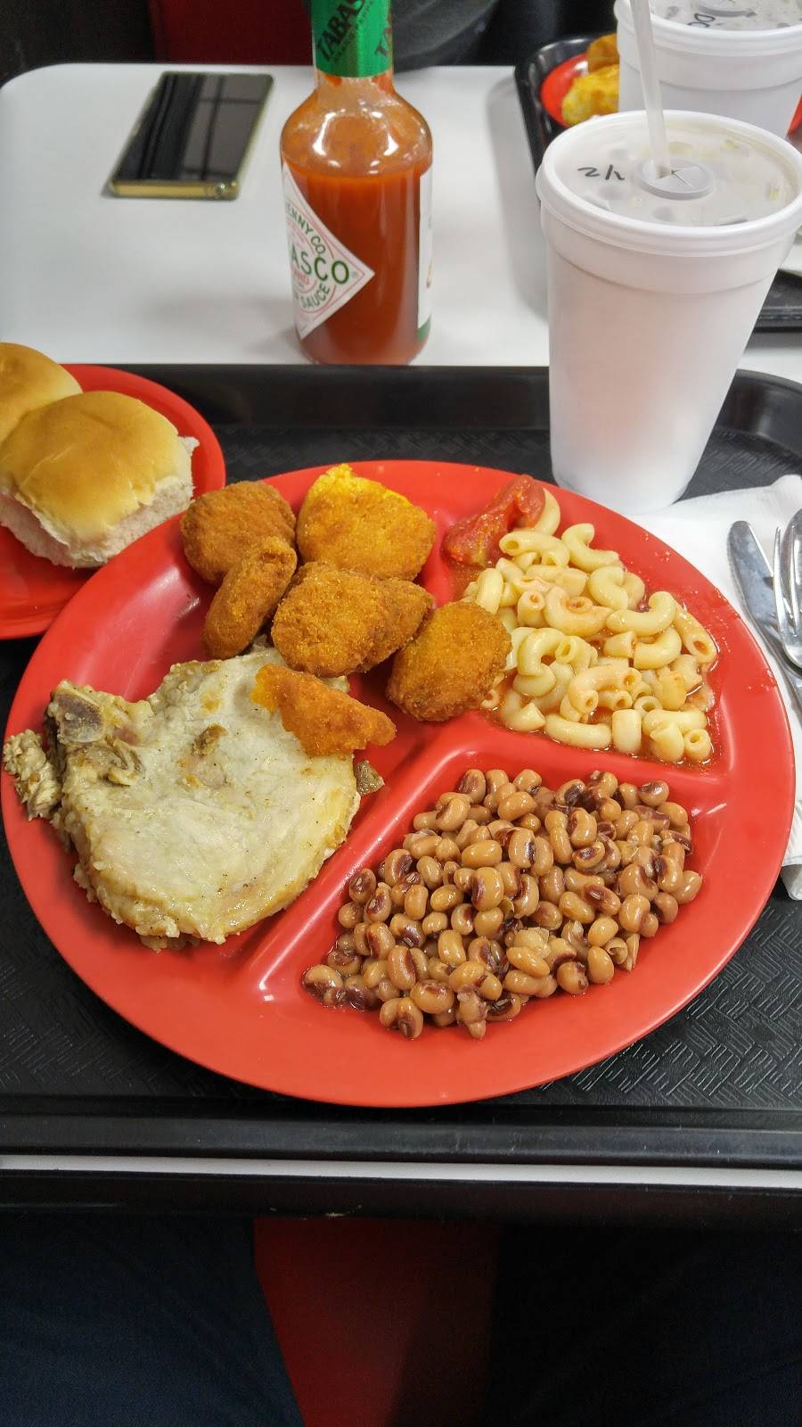 Gills Grill | restaurant | 1511 Abutment Rd, Dalton, GA 30721, USA | 7062786888 OR +1 706-278-6888