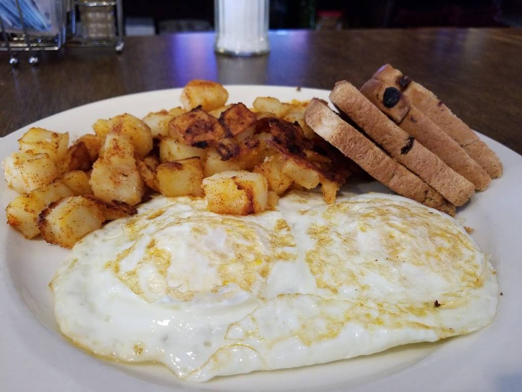 Coast Line Diner | restaurant | 137 Kilvert St, Warwick, RI 02886, USA | 4017737807 OR +1 401-773-7807