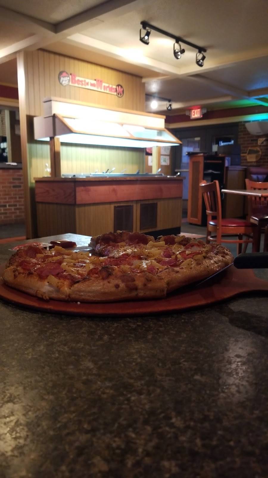 Pizza Hut | meal takeaway | 666 WI-54 Trunk E, Black River Falls, WI 54615, USA | 7152844000 OR +1 715-284-4000