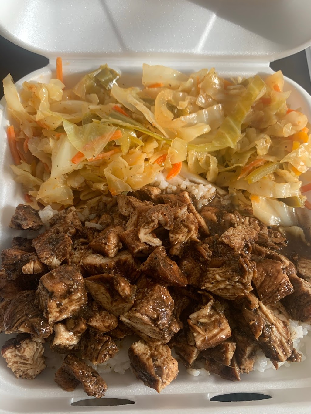 GoodVybz Restaurant & Lounge | restaurant | 32758 Grand River Ave, Farmington, MI 48336, USA | 2489578724 OR +1 248-957-8724