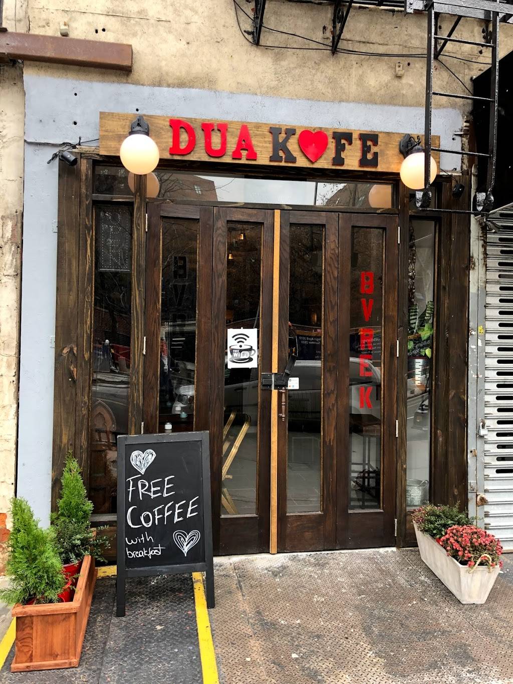 Dua Kafe | cafe | 520 E 14th St, New York, NY 10009, USA | 6464550051 OR +1 646-455-0051