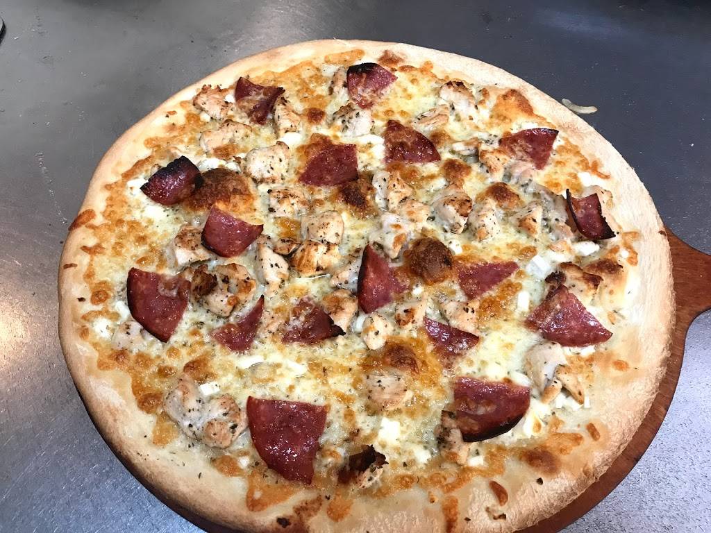 Louies Pizzeria | restaurant | 12 Milliston Rd, Millis, MA 02054, USA | 5083766200 OR +1 508-376-6200