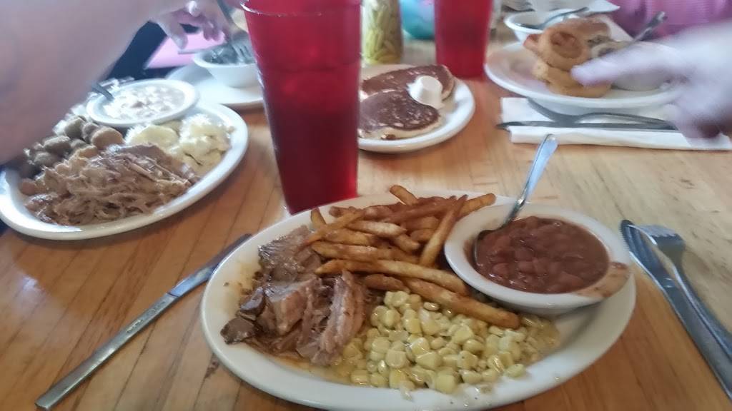 Carls Perfect Pig Bar-B-Que & Grill | restaurant | 4991 US-70, White Bluff, TN 37187, USA | 6157974020 OR +1 615-797-4020