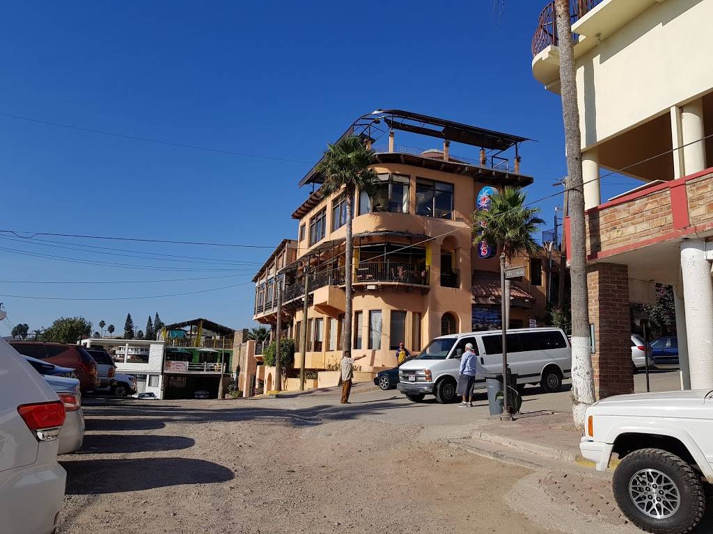 Restaurant-bar Playa Delfin | restaurant | Paseo del mar 13, Rosarito, 22710 Puerto Nuevo, B.C., Mexico | 016616140884 OR +52 661 614 0884