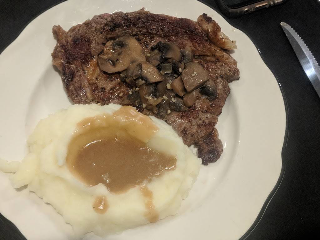 Berwick Manor Restaurant | restaurant | 3250 Refugee Rd, Columbus, OH 43232, USA | 6142357100 OR +1 614-235-7100