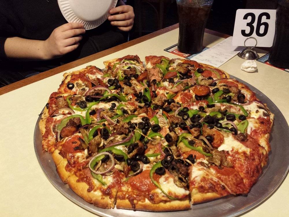 Shakers Pizza | restaurant | 4075 Thornton Ave, Fremont, CA 94536, USA | 5107907600 OR +1 510-790-7600