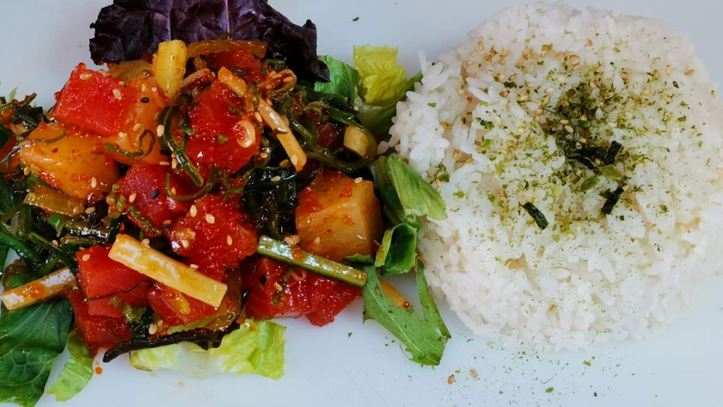 Yoshi | restaurant | 660 E Gish Rd, San Jose, CA 95112, USA | 6693776666 OR +1 669-377-6666