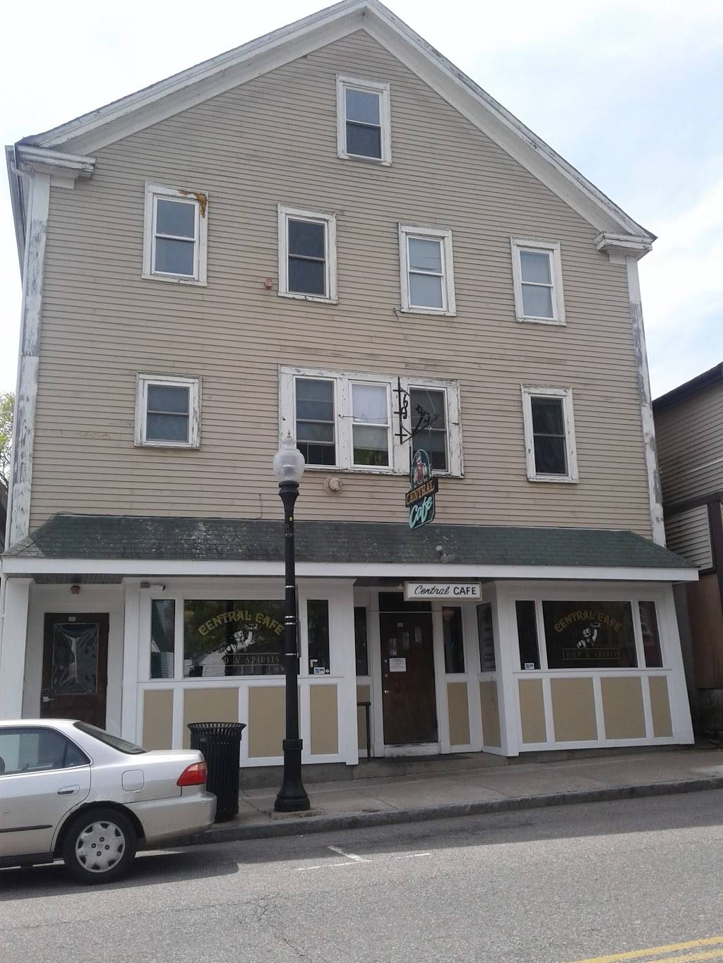 Central Cafe | restaurant | 254 Center St, Middleborough, MA 02346, USA | 5089479830 OR +1 508-947-9830