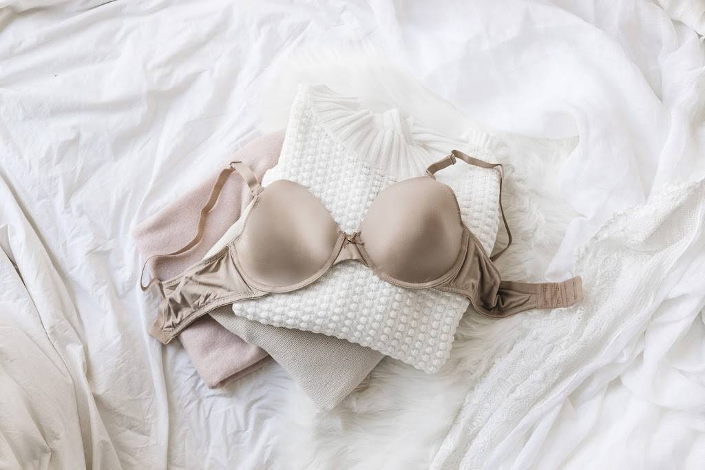 Leading Lady | restaurant | 24050 Commerce Park #101, Beachwood, OH 44122, USA | 8003214804 OR +1 800-321-4804