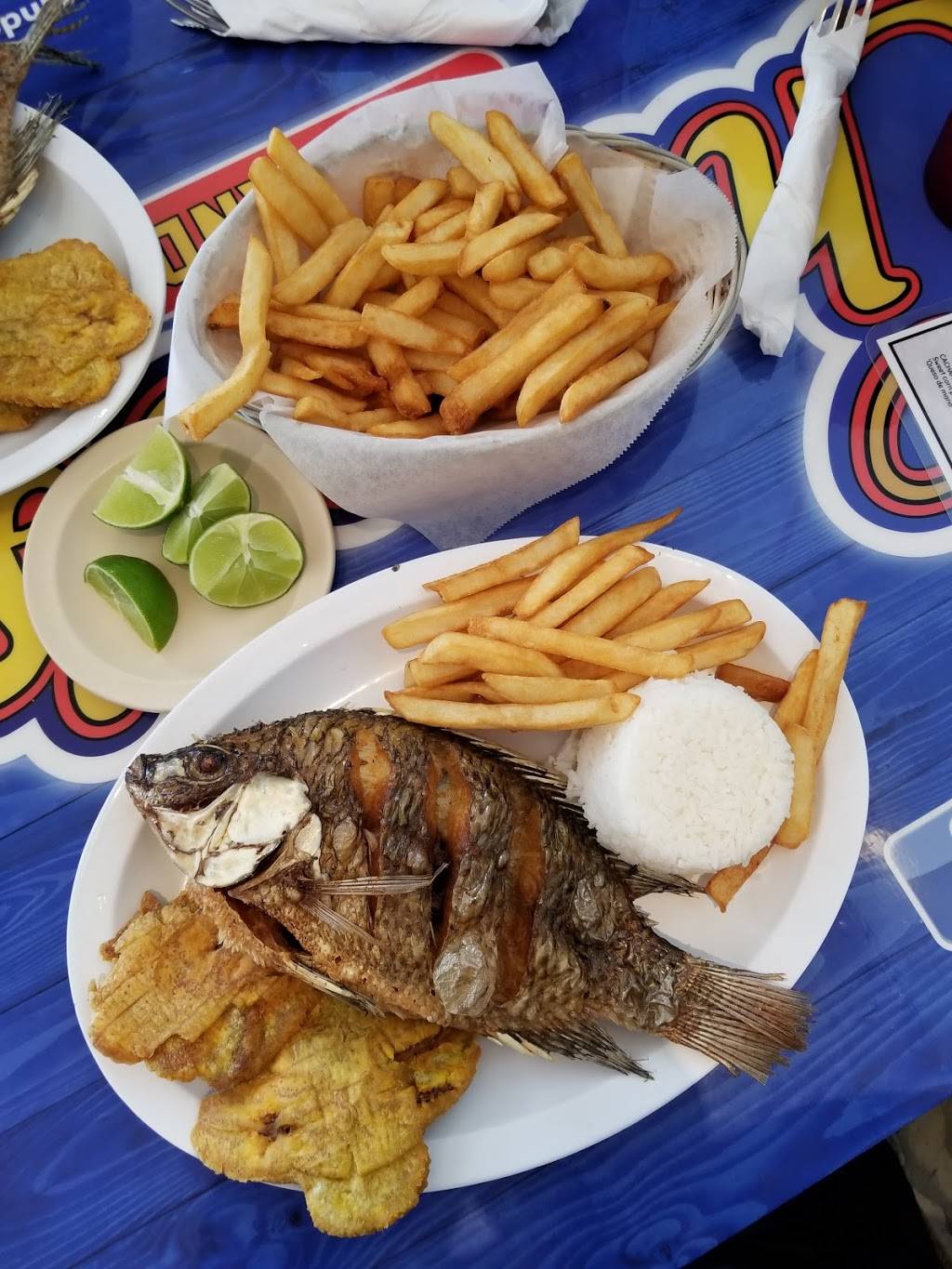 Chamos Bar & Grill | restaurant | 1109 S Mason Rd, Katy, TX 77450, USA | 2814929090 OR +1 281-492-9090