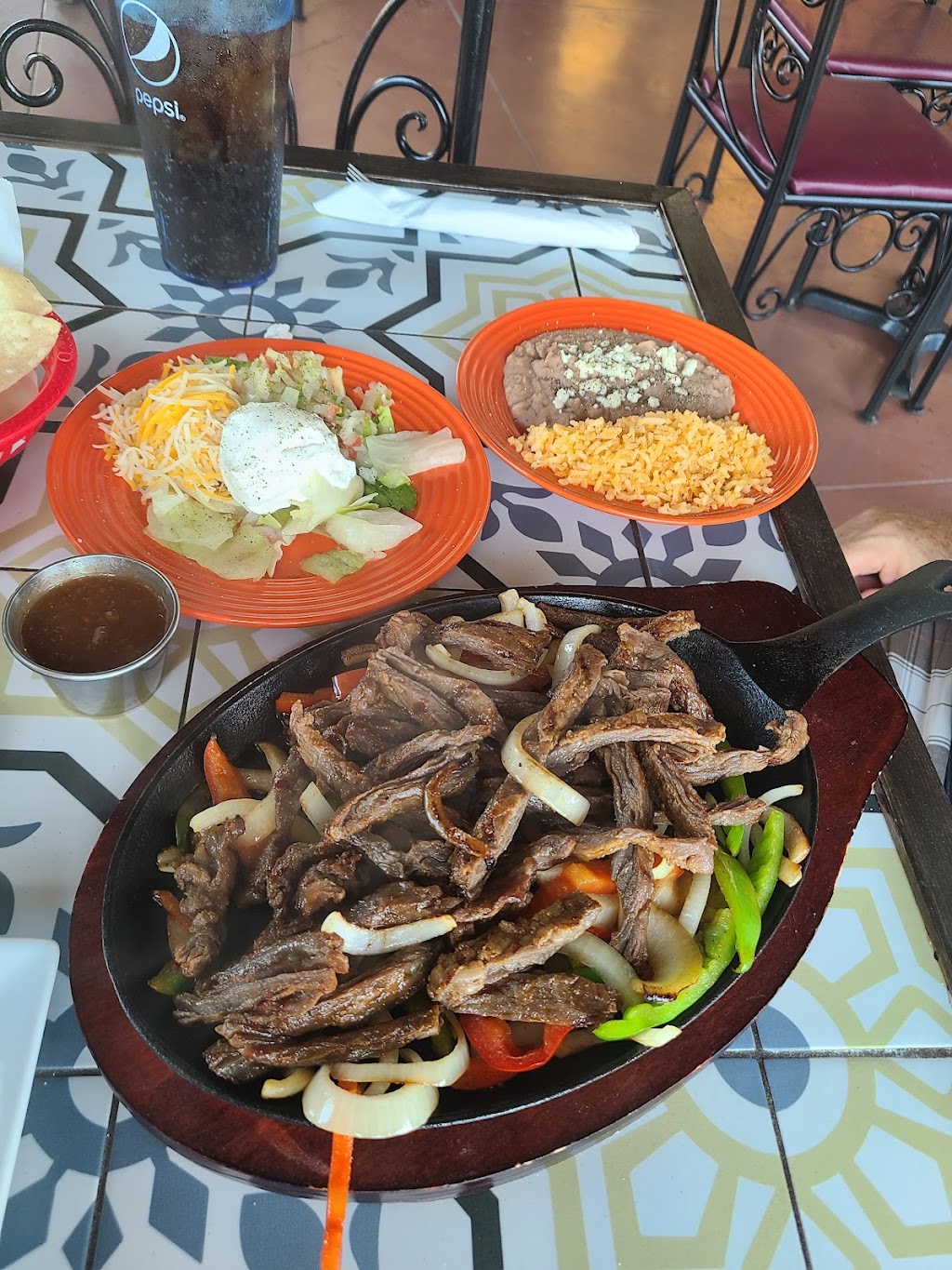 Chalo Y Lalos Authentic Mexican Restaurant | restaurant | 8793 TX-34, Quinlan, TX 75474, USA | 9032260955 OR +1 903-226-0955