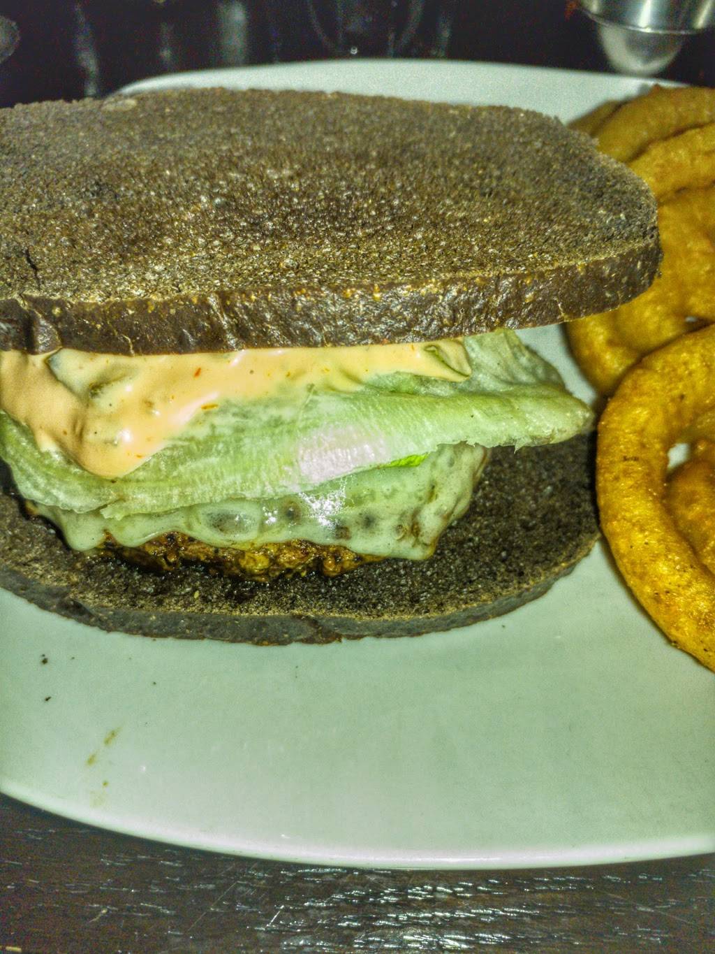 Black Cat Grille | restaurant | 58 Redding Rd, Redding, CT 06896, USA | 2035871276 OR +1 203-587-1276