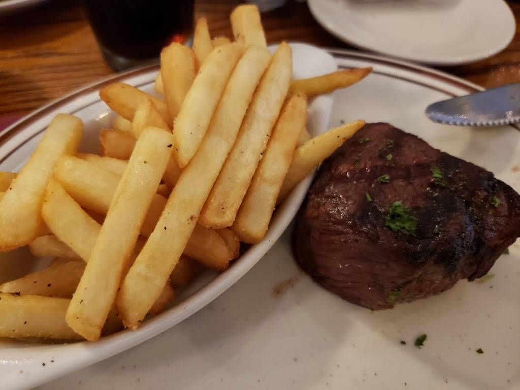 Sweet Basil Restaurant | restaurant | 1012 U.S. 9, Queensbury, NY 12804, USA | 5187925300 OR +1 518-792-5300