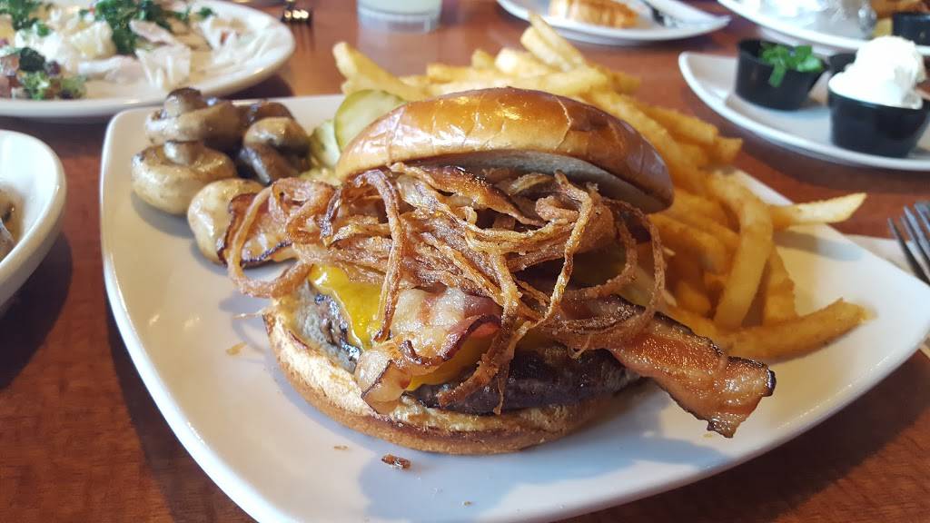 Sizzler | restaurant | 900 Real Rd, Bakersfield, CA 93309, USA | 6613252976 OR +1 661-325-2976