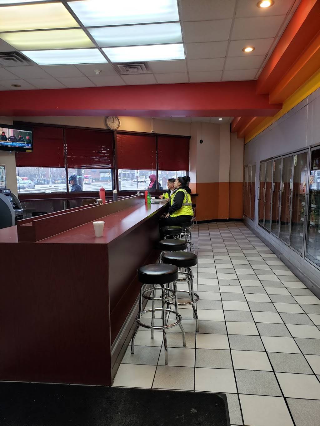 Express Breakfast And Deli | restaurant | 4240 N Broad St, Philadelphia, PA 19132, USA | 2154553868 OR +1 215-455-3868