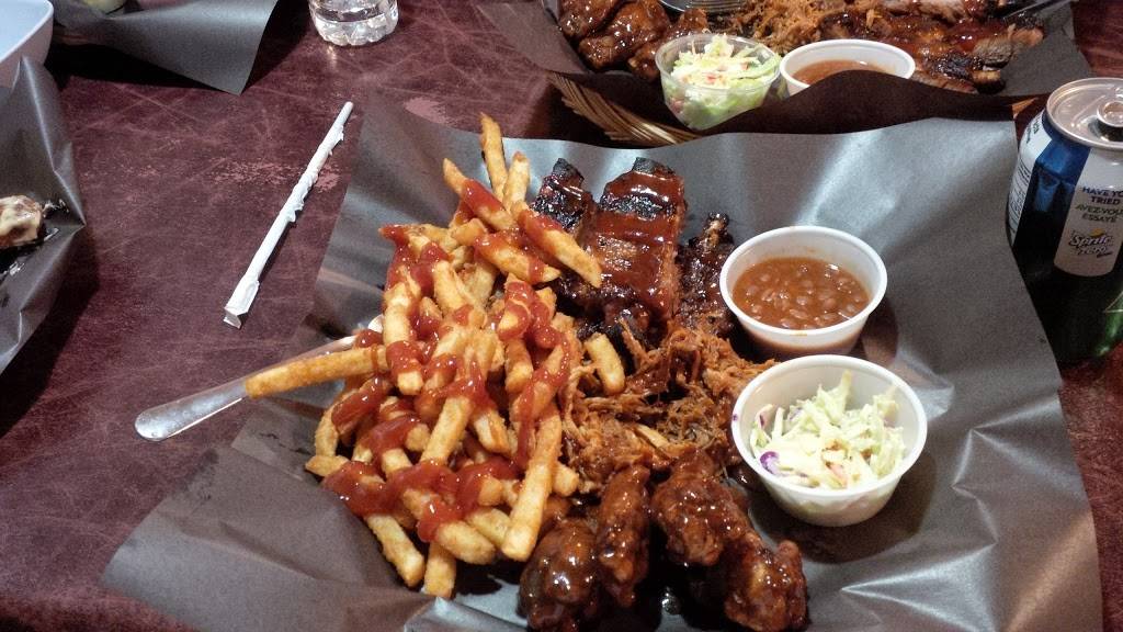 Memphis BBQ | restaurant | 8074 Islington Ave, Woodbridge, ON L4L 1W5, Canada | 9052659003 OR +1 905-265-9003