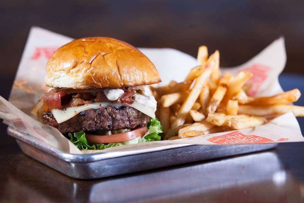 The Shack Wings & Brews | restaurant | 9120 Viscount Blvd, El Paso, TX 79925, USA | 9156265323 OR +1 915-626-5323