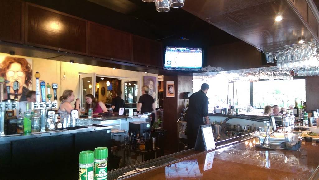 Mattisons City Grille Bradenton Riverwalk | restaurant | 101 Riverfront Blvd, Bradenton, FL 34205, USA | 9418969660 OR +1 941-896-9660