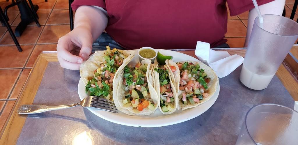 Taco Mania | restaurant | 244 Meridian St, Boston, MA 02128, USA | 6175698500 OR +1 617-569-8500